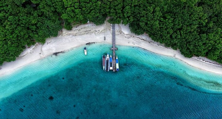 5 Fakta Menarik Dibalik Pulau Peucang yang Eksotis di Banten, Wajib Lo Datangi!