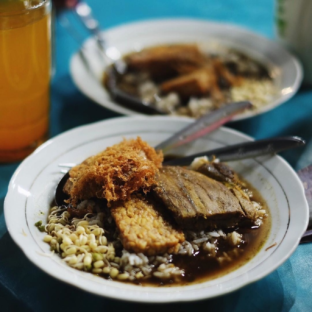 Ingin Wisata Kuliner di Sidoarjo? Jangan Lewati 5 Tempat Makan Nan Nikmat Ini Yaa!