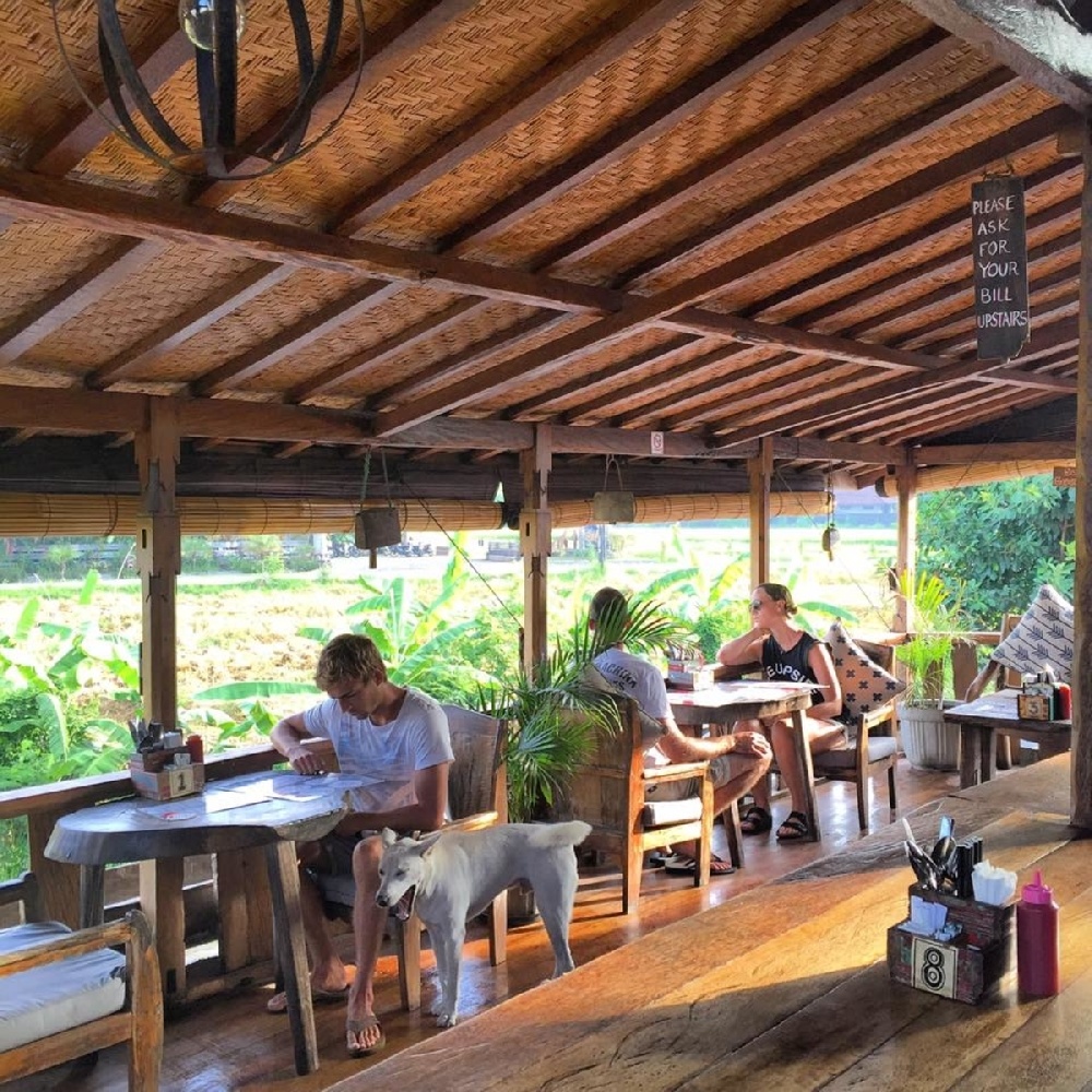 Ingin Nongkrong di Bali? Coba Deh Kunjungi 3 Cafe di Canggu Ini, Bakalan Seru dan Berkesan!