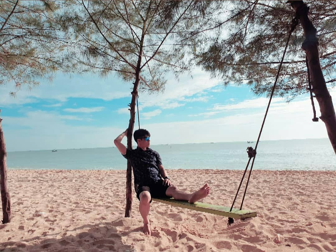 5 Destinasi Pantai Memukau di Tuban, Cocok untuk Lepas Penat