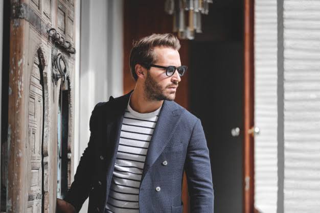 5 Hal Fashion Laki-Laki yang Keren Buat Traveling di Tahun Baru 2020!