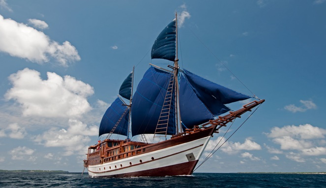 Tren Traveling Berlayar: Ini 5 Tips Aman Buat Wisata Kapal Laut!