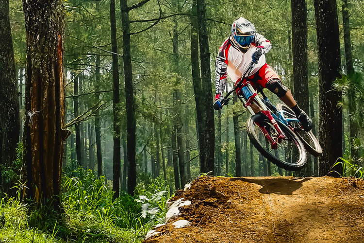 Trek Mountain Bike yang Wajib Lo Jelajahi di Bogor