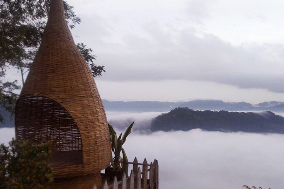 Puncak Bangku, Menikmati “Negeri di Atas Awan” Ciamis