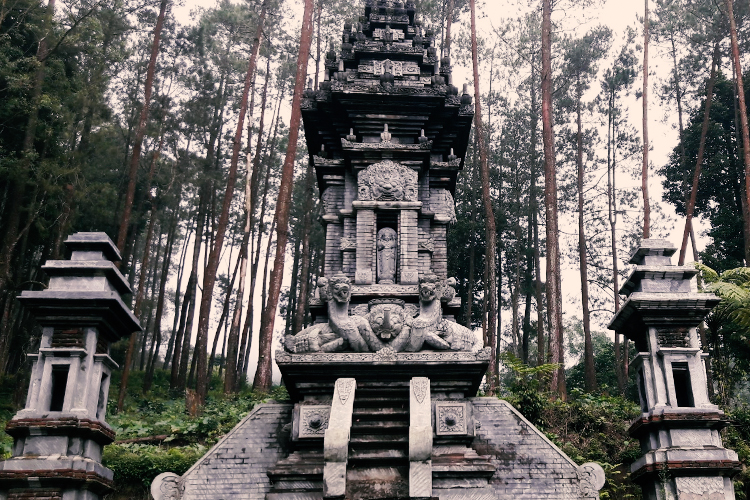 Keraton Gunung Kawi yang Banyak Menyimpan Cerita Bersejarah