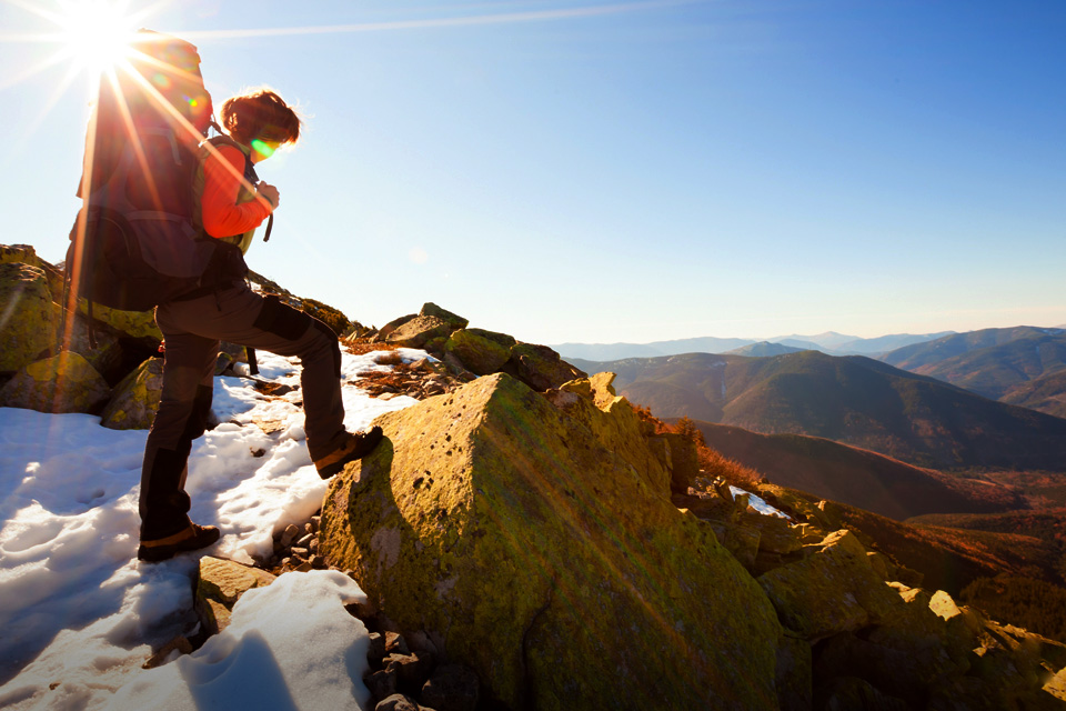 Yang Dibutuhin Biar Penampilan Lo Tetap Kece Saat Naik Gunung