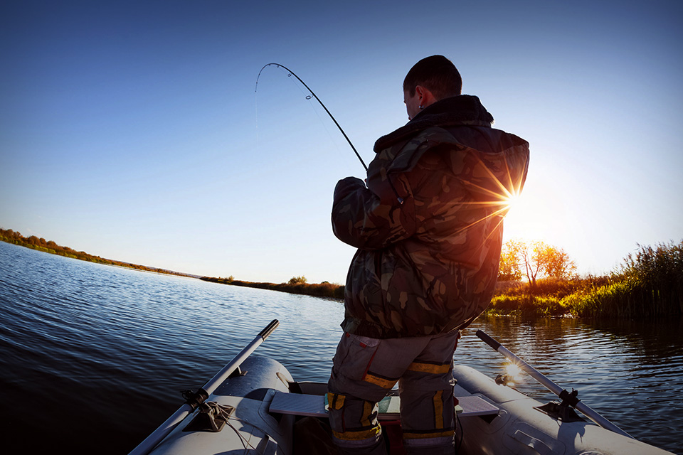 Suka Mancing? Ini Pilihan Perahu Sesuai dengan Jenis Perairan