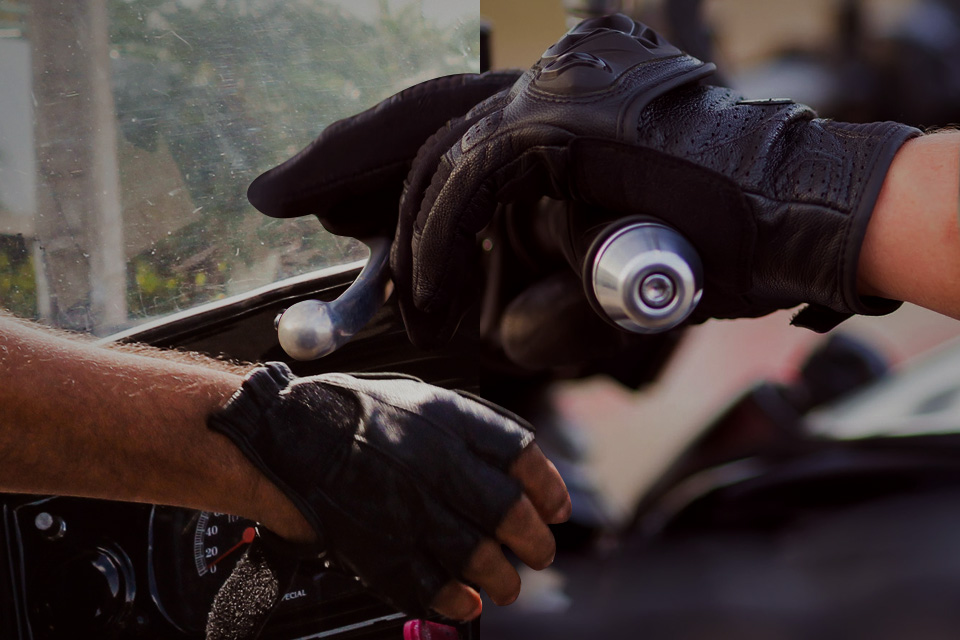 Buat Riding, Lo Pilih Sarung Tangan Full Finger atau Half Finger?