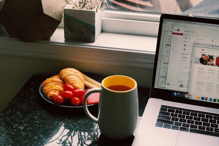 Cara Gampang Biar Lo Tetap Sehat Selama Work From Home