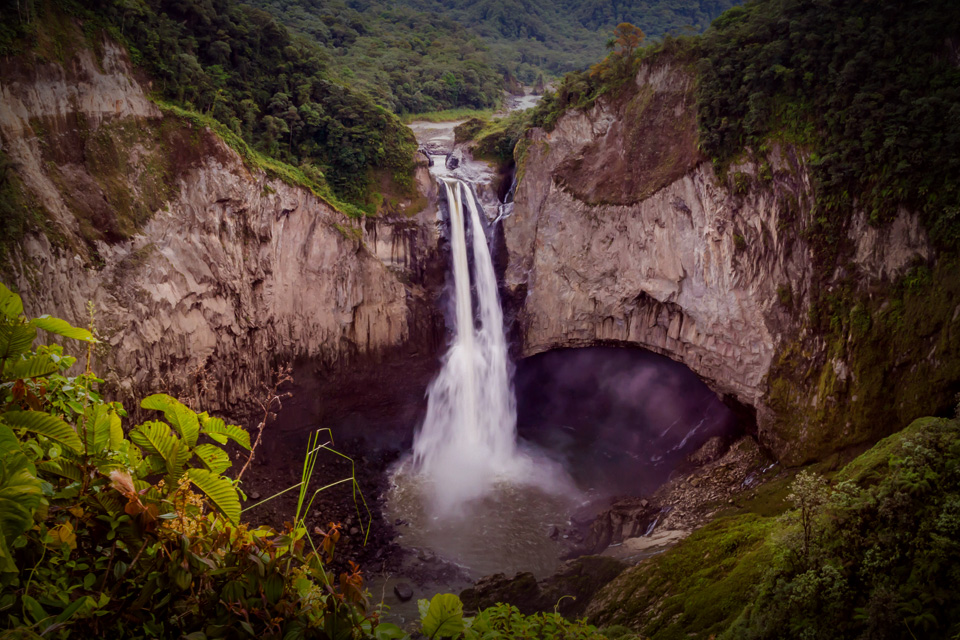 Misteri Hilangnya San Rafael, Air Terjun Tertinggi di Ekuador Misteri Hilangnya San Rafael, Air Terjun Tertinggi di Ekuador