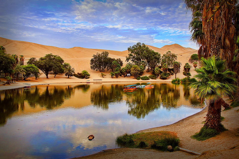 Oasis Huacachina, Keajaiban Alam di Tengah Gurun Peru 