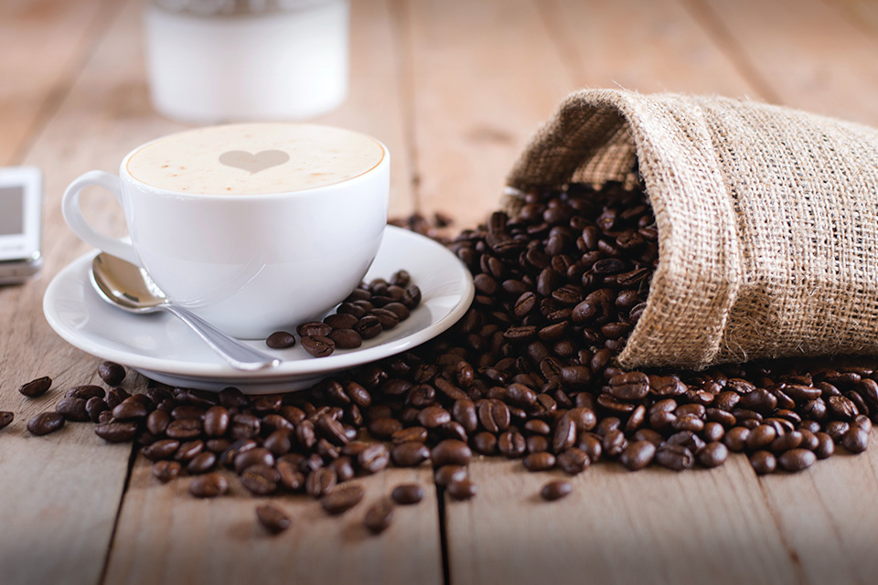 Lo Pencinta Kopi? Ini Waktu yang Pas untuk Menikmatinya, Bro!