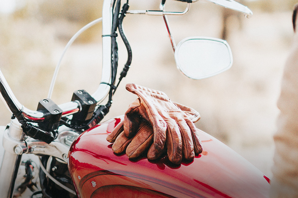 Rekomendasi Sarung Tangan Motor Terbaik Buat Lo yang Hobi Motoran