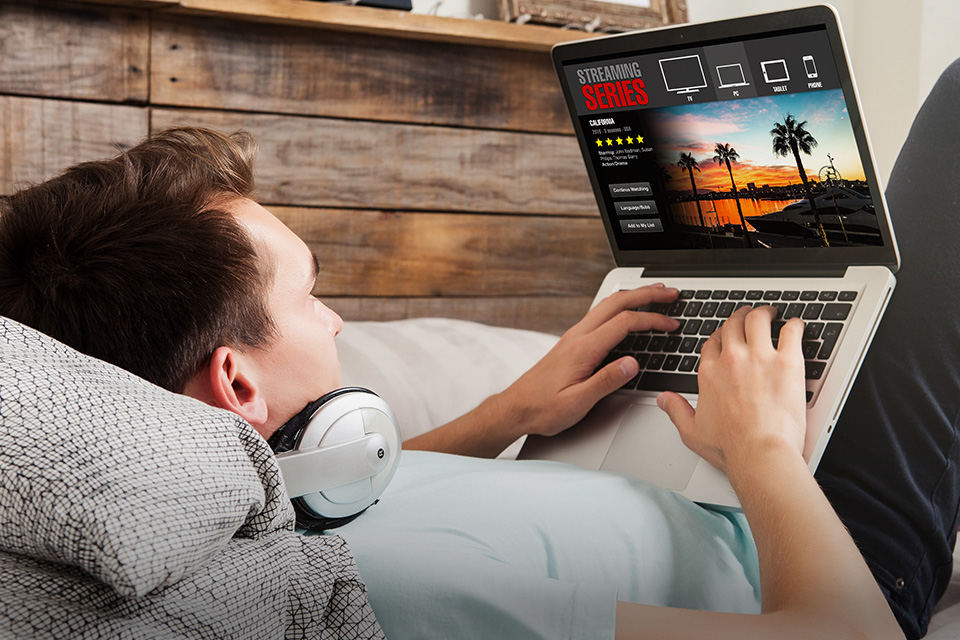 Buat Obat Rindu Berpetualang, Deretan Film Ini Cocok Ditonton Selama WFH