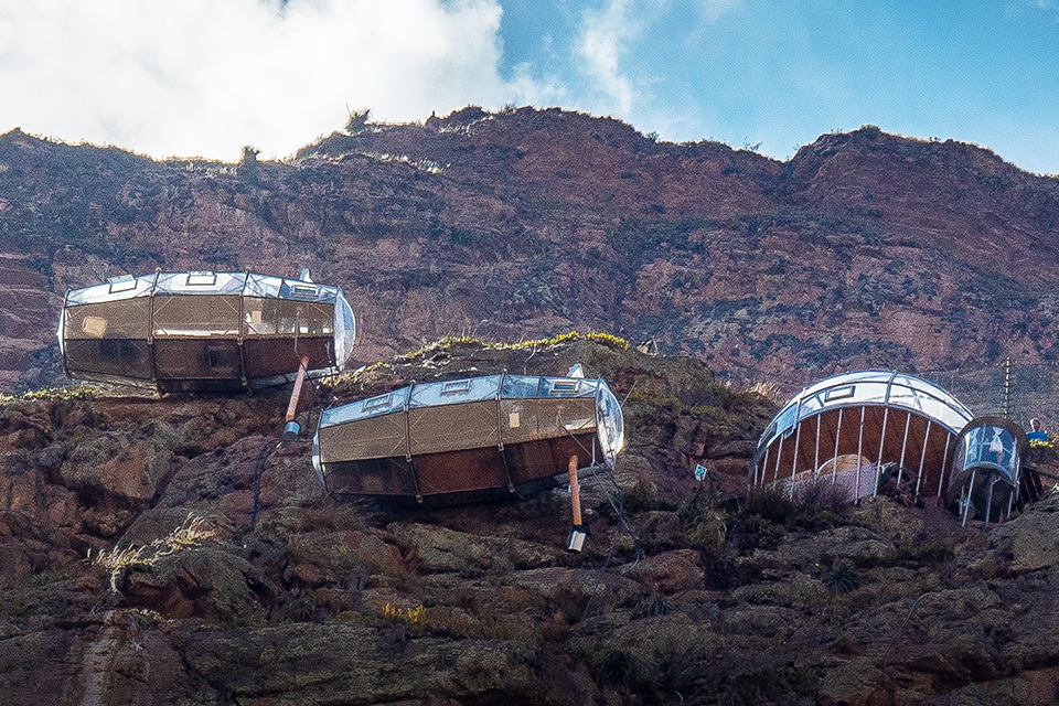 Menginap di Hotel Paling Ekstrem Sambil Uji Adrenalin, Berani Bro?