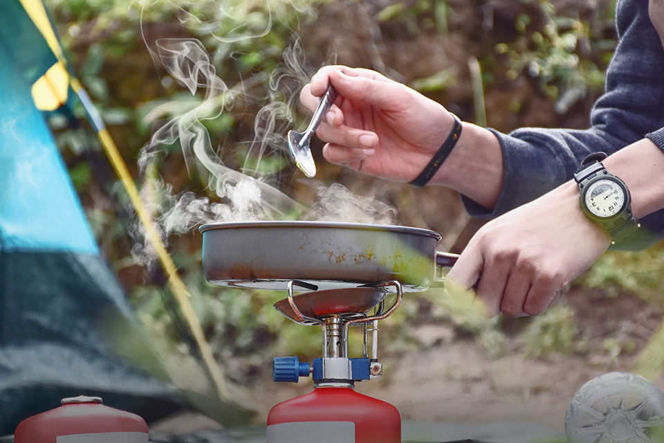 Jangan Asal Olah Bro! Ini Lho Pedoman Memilih Makanan Survival