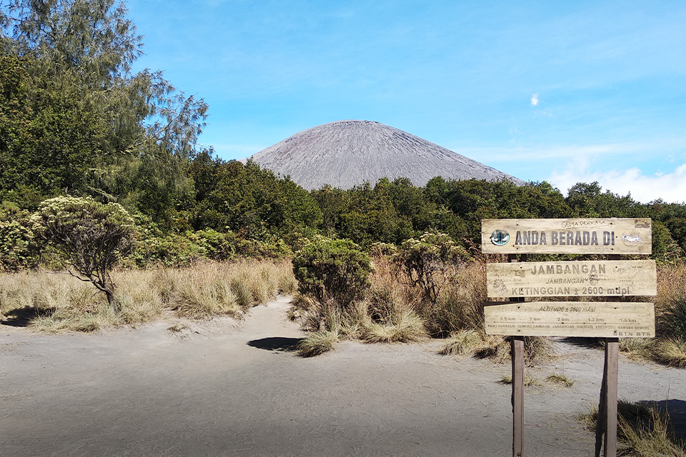 Mengenal 7 Summit Indonesia, Gunung Mana yang Belum Kesampaian Dikunjungi?