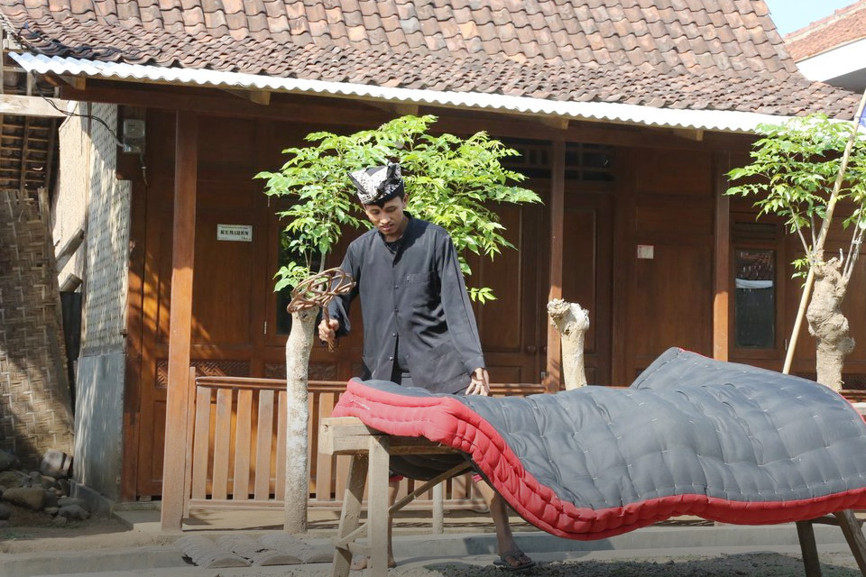 Mepe Kasur, Tradisi Unik Suku Osing Banyuwangi untuk Usir Keburukan