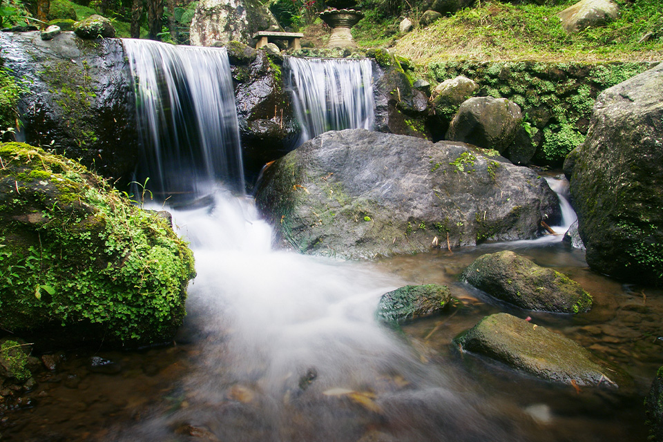 Ke Karanganyar Jangan Lupa Mampir ke Air Terjun Parang Ijo Ya, Bro!