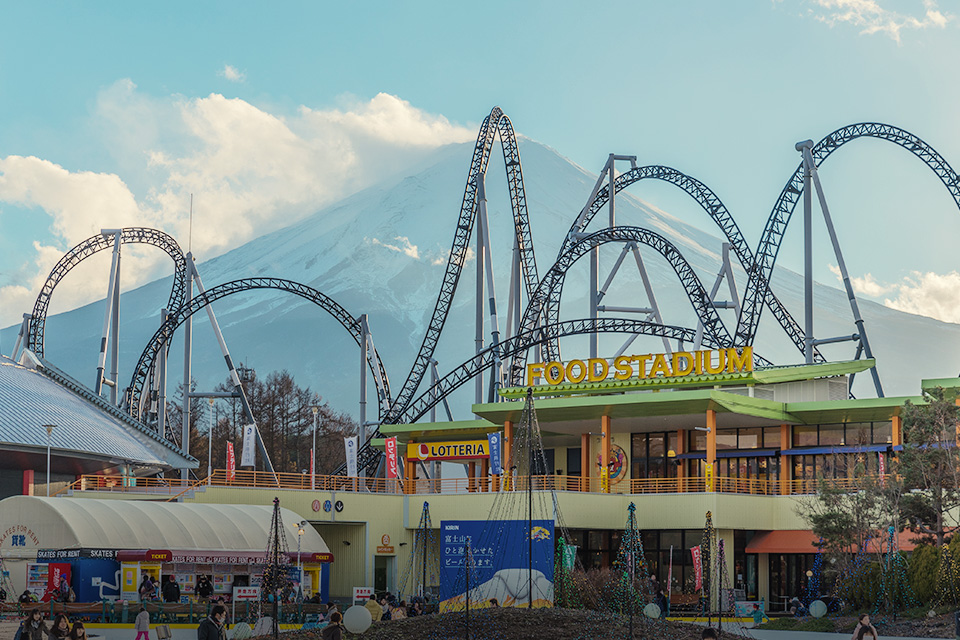 Naik Roller Coaster di Jepang Teriaknya dalam Hati Aja Ya, Bro!