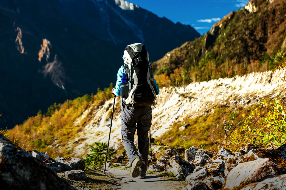 Kelelahan karena Panas Saat Naik Gunung? Begini Cara Atasinya Bro!