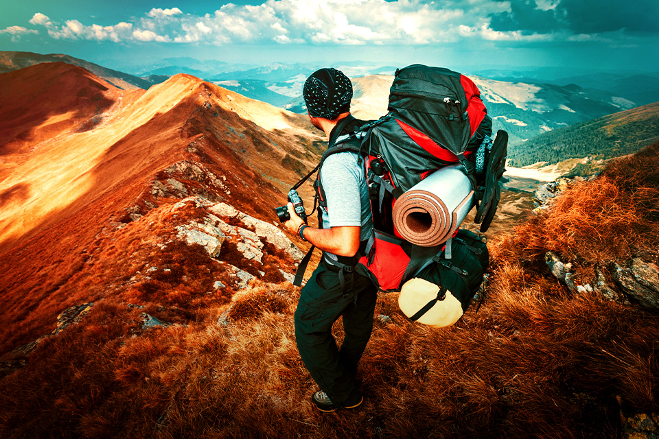 Dari yang Egois Sampai Doyan Selfie, Ini Tipe-tipe Pendaki!