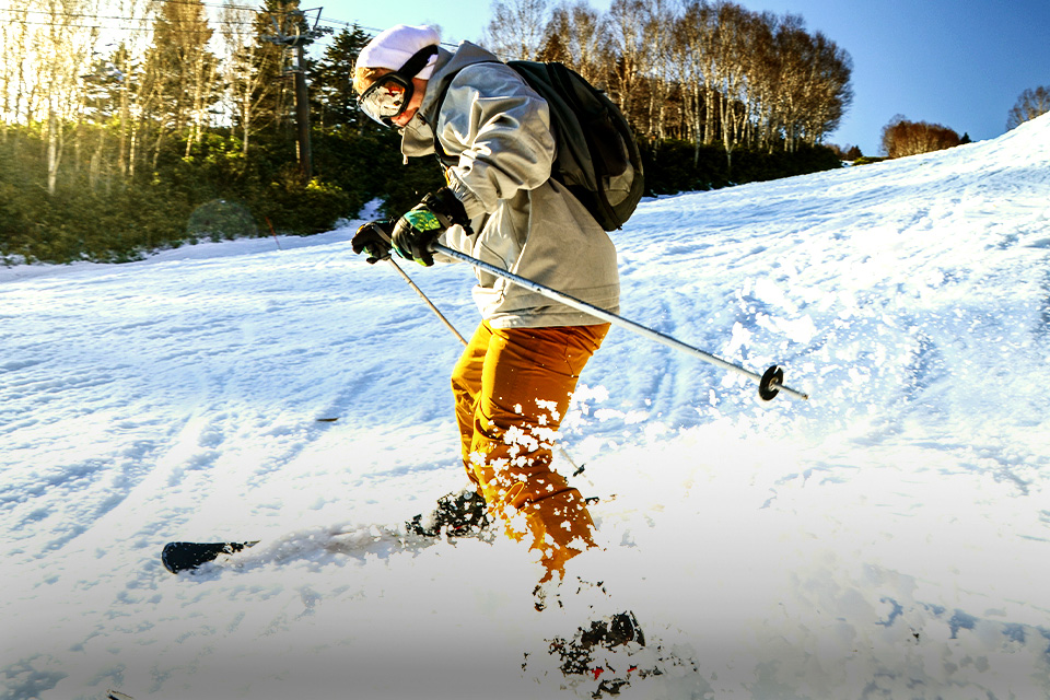 Buat yang Mau Ski Salju, Pelajari Dulu Teknik Telemark Skiing