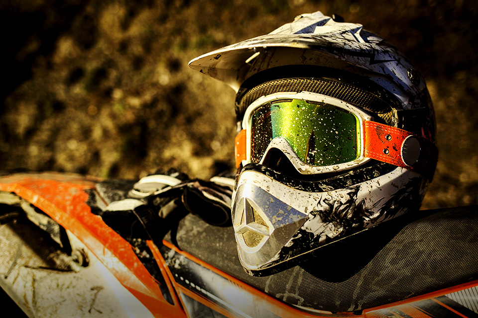 Tips Memilih Helm yang Sesuai dengan Jenis Motor