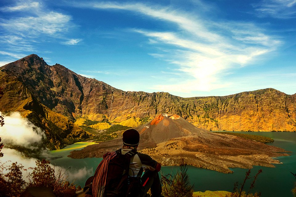 Segara Anak, Danau Biru Cantik di Kaldera Gunung Rinjani
