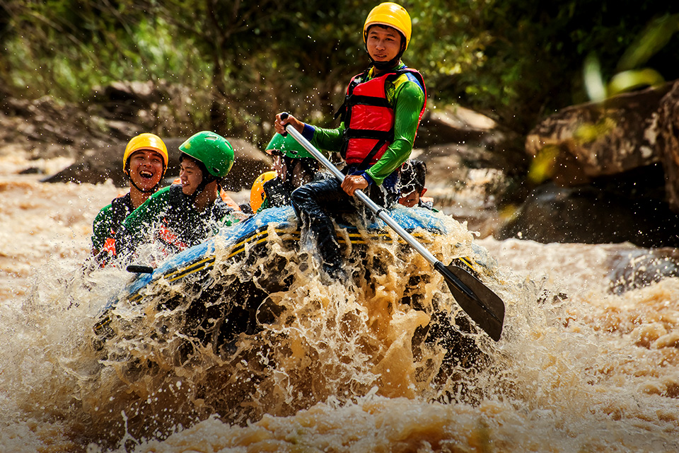 Traveling ke Aceh Tengah Mesti Jajal Arung Jeram di Lukup Badak Bro