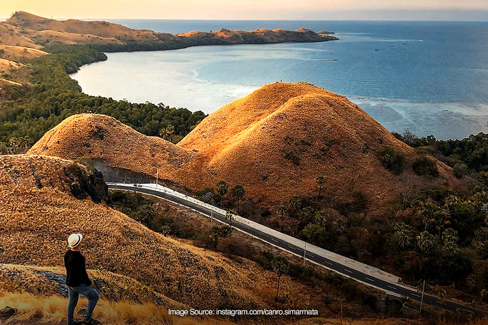 Panorama Bukit Cinta Manggarai Timur Bikin Meleleh, Bro!