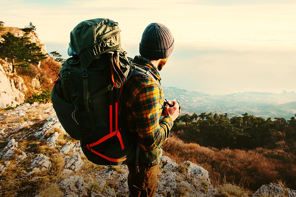 Bikin Nggak Nyaman, Ini Nih Kesalahan Pakai Tas Carrier Saat Naik Gunung