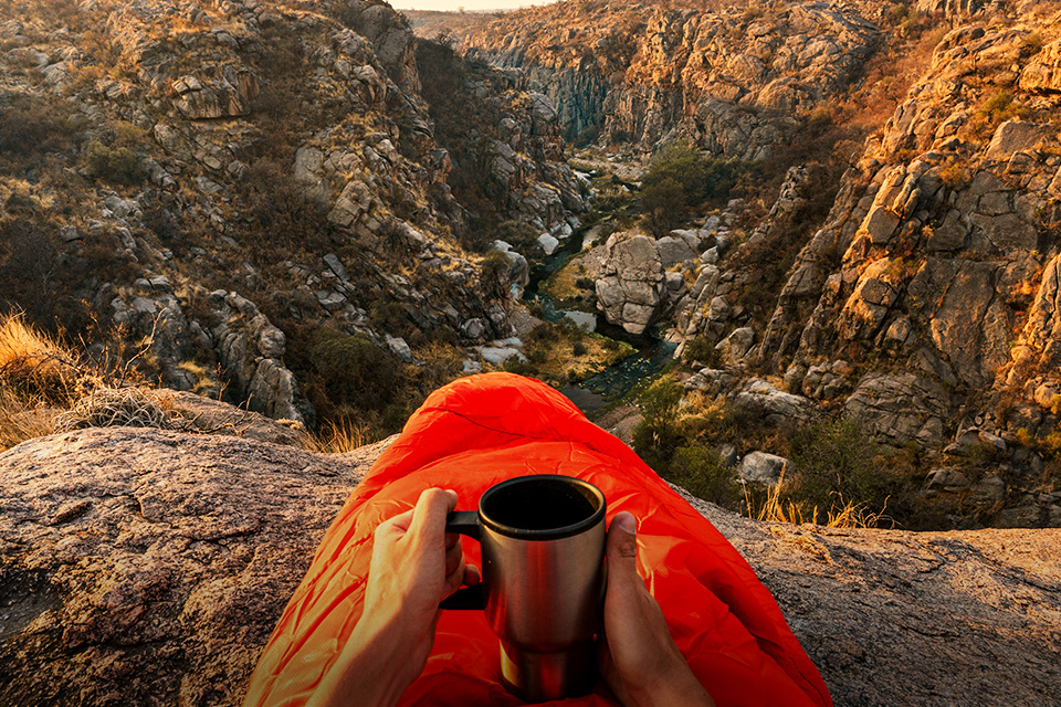 Bro, Ngopi Saat Naik Gunung Jangan Sembarangan Ya!