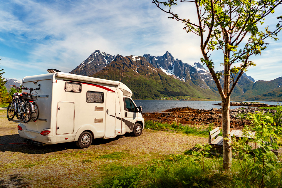 Deretan Negara yang Seru Buat Liburan Pakai Campervan