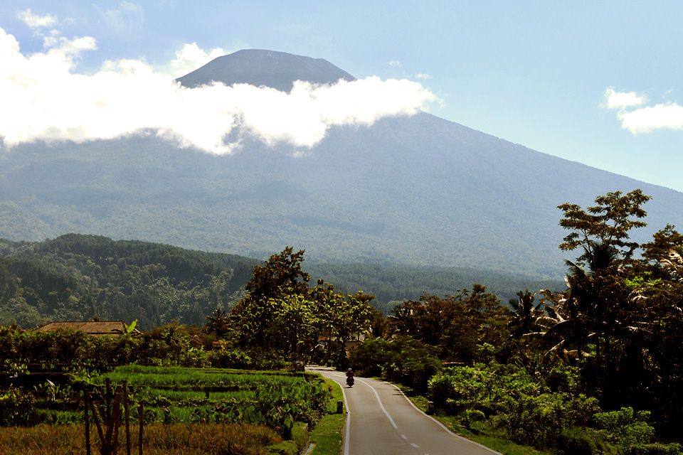 Fakta Menarik Seputar Jalur Pendakian Gunung Slamet via Bambangan