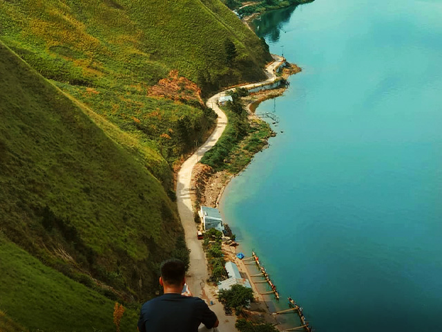 Pemandangan Bukit Siadtaratas