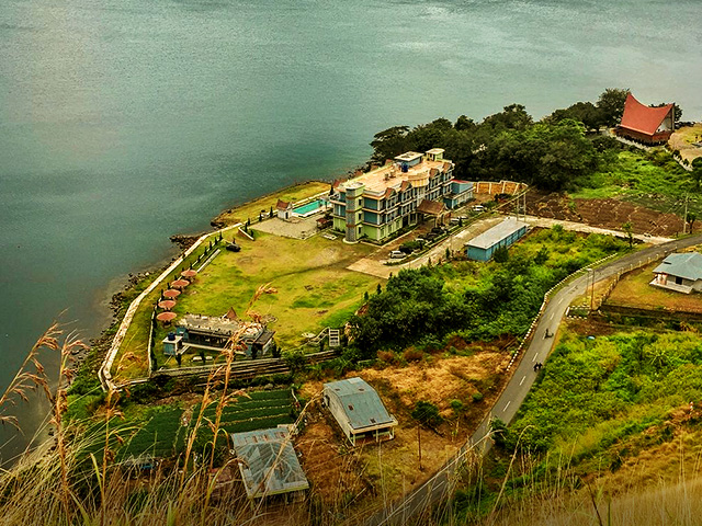 Estimasi 4 Jam dari Kota Medan