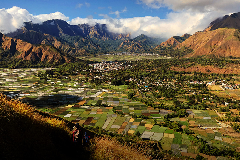 Tips Kalau Lo Mau Hiking di Sembalun, Lombok