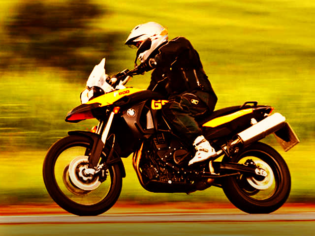 Por que prefiro motos estilo CROSSOVER? tioLU responde #MOTOVLOG 
