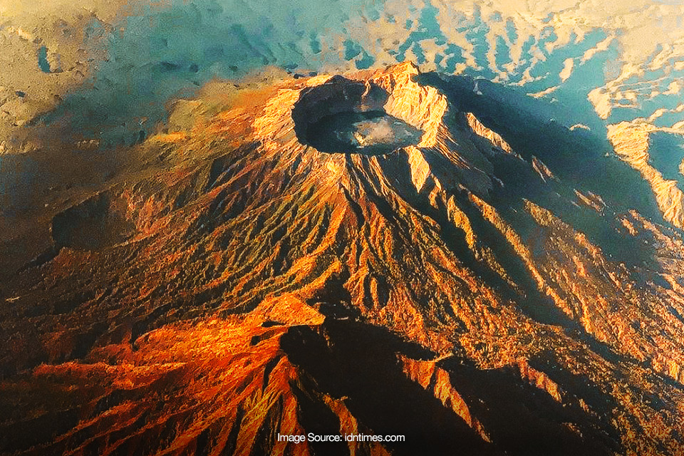 Legenda Gunung Raung, Punya Empat Pondok yang Penuh Misteri