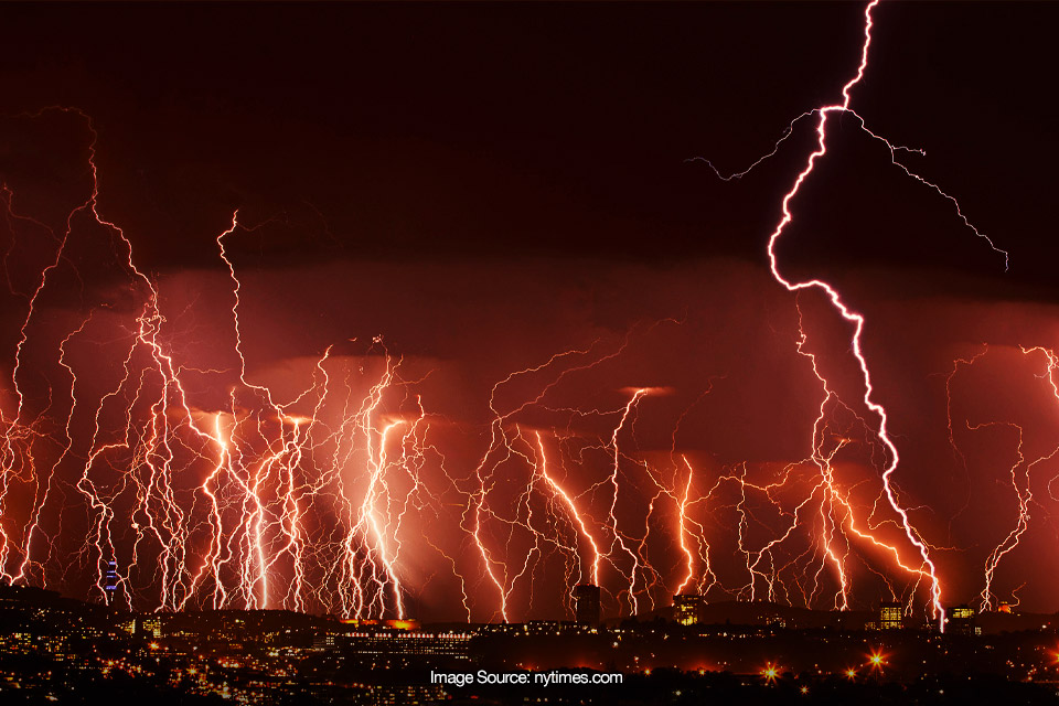 Mau Motret Petir di Musim Hujan? Begini Persiapannya Bro!