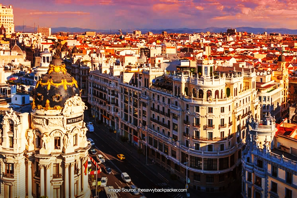 Pilih Liburan ke Madrid atau Barcelona? Cari Tahu Bedanya!