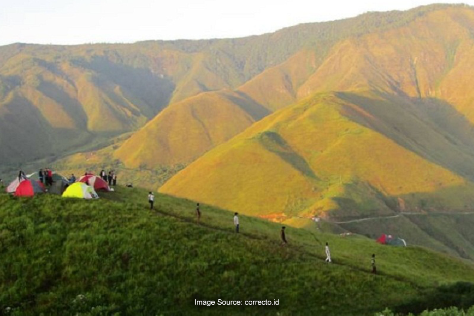 Gambaran Rute hingga Ongkos Masuk ke Bukit Holbung Samosir