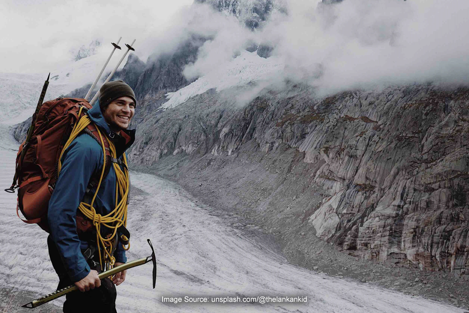 Mengenal Skimo, Mendaki Sekaligus Main Ski di Gunung