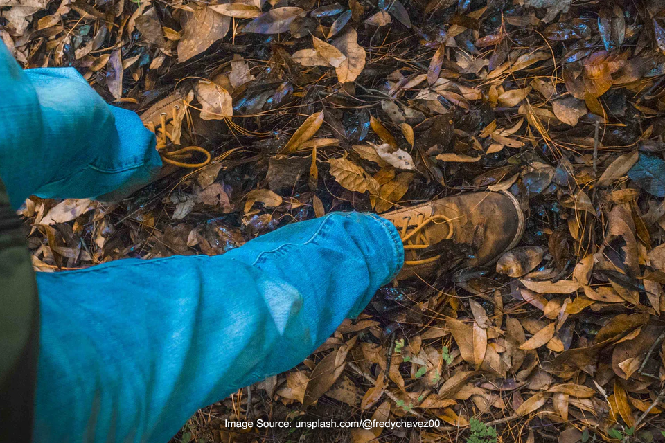 Sepatu Mendadak Jebol Lagi Naik Gunung? Gini Cara Ngatasinnya!