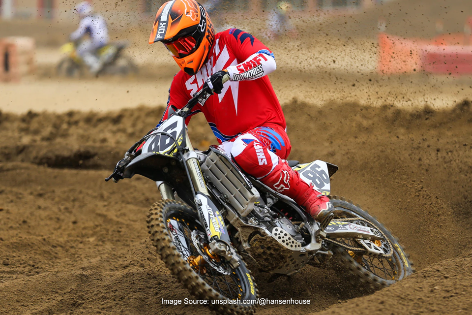 Perlengkapan Utama Buat Main Motocross, Wajib Punya!