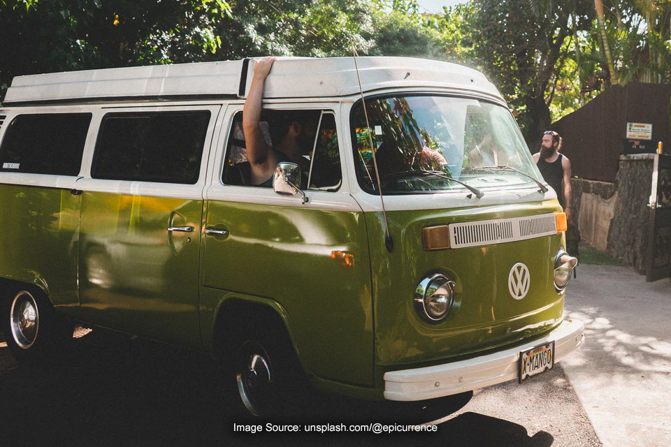 Peralatan Wajib Bawa Buat Cobain Keseruan Van Life