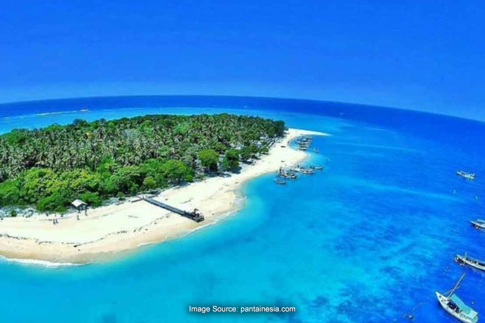 Pesona Gili Labak, Keindahan Wisata Bahari di Pulau Madura