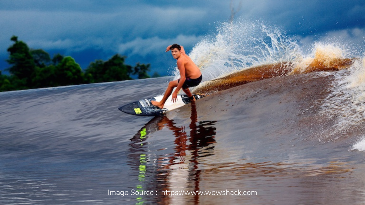 Deretan Lokasi River Surfing Terbaik di Dunia, Ada Indonesia!
