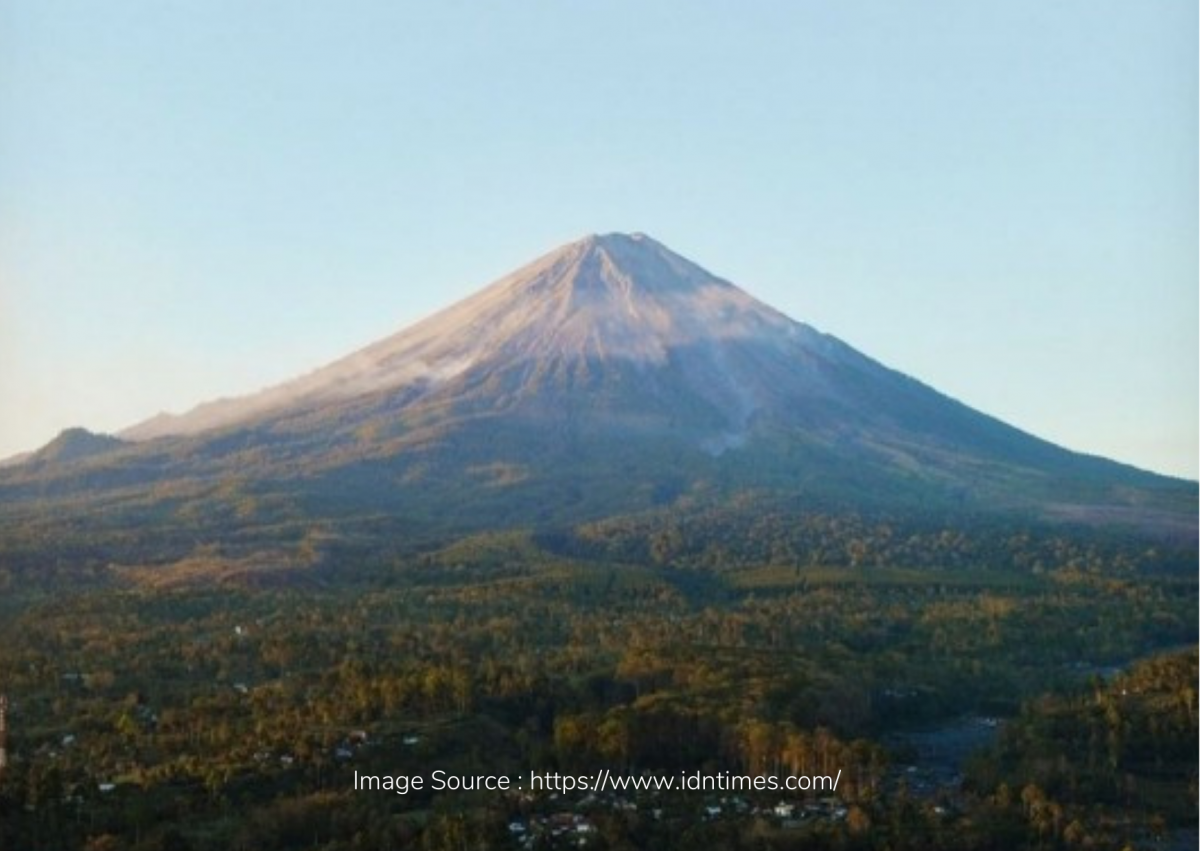 Pedoman Praktis Mendaki Gunung Semeru, Puncak Para Dewa!